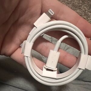 Apple White Lightning to USB Charging Cable